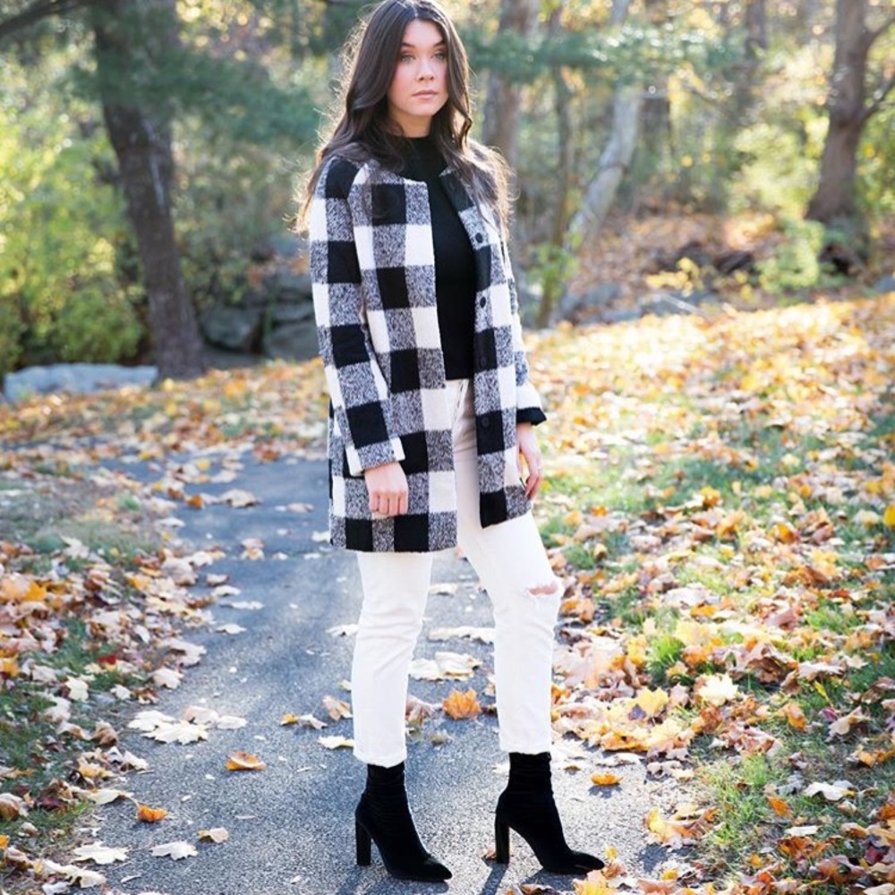 Amazing Buffalo Plaid Sweater Jacket - Picture 2 of 8